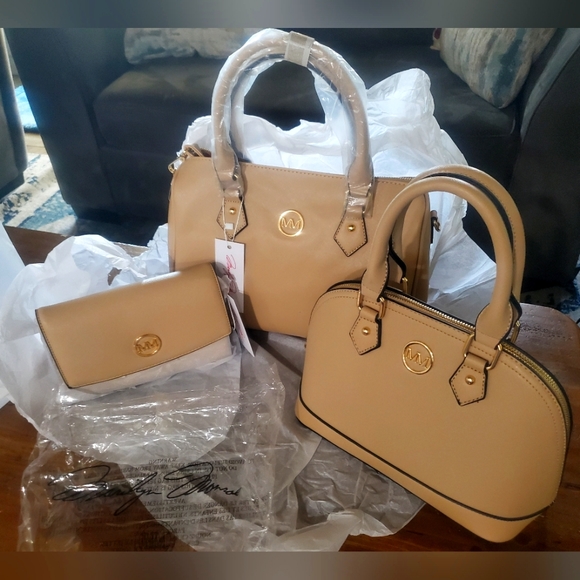 3 Piece Purse Set - Picture 1 of 4